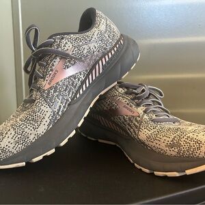 Brooks Women's Black and Pink Adrenaline 21 Athletic Shoes